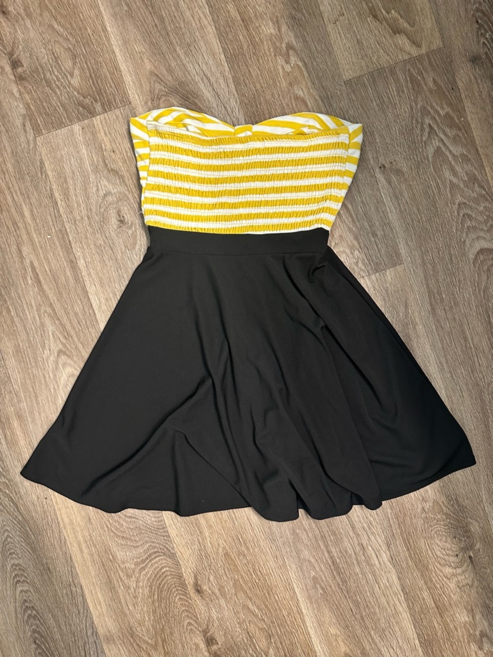 Strapless Fit Flare Dress Black Skirt Yellow Stripe Top Mini Size S - Picture 5 of 7